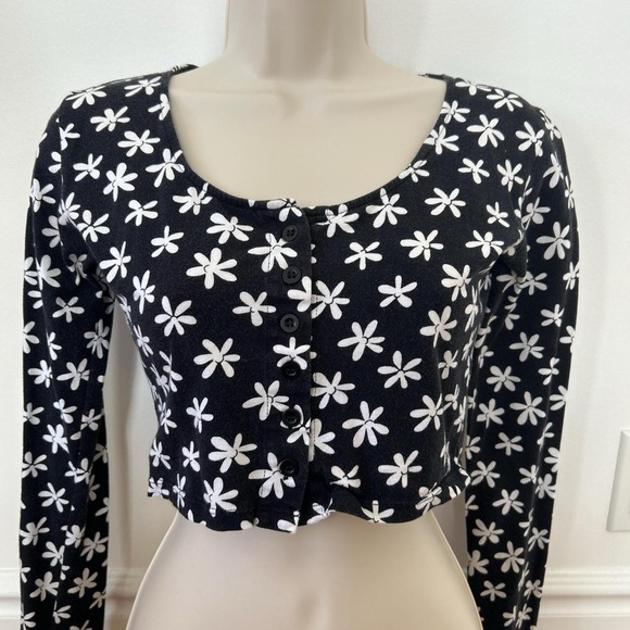 Black and white floral cropped top from Motel Rocks - Picture 1 of 5